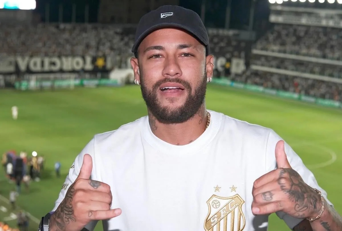 Santos e Neymar projetam retorno do craque ao time e preparação para Copa