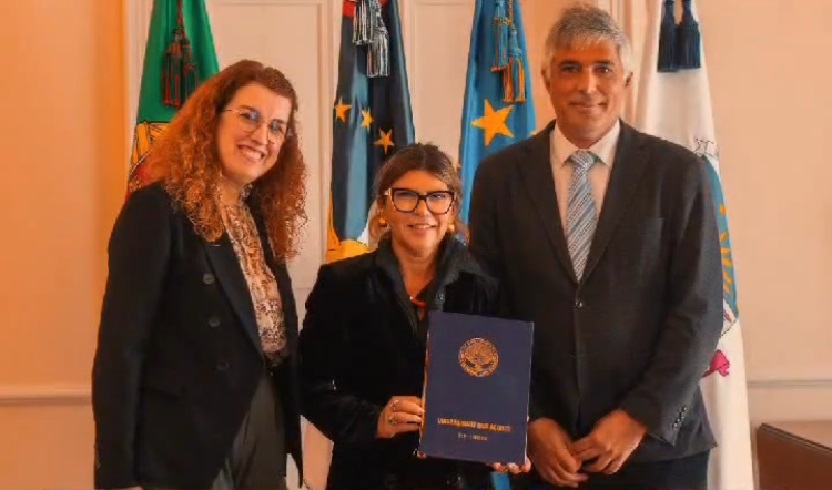 Nilton Lins firma convênio com Universidade dos Açores em Portugal