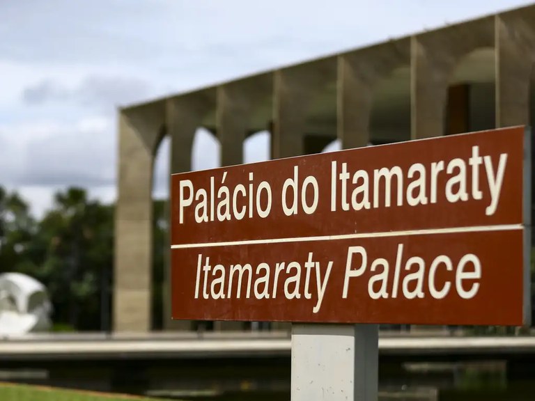 Itamaraty abre concurso para diplomatas com salário de R$ 22,5 mil