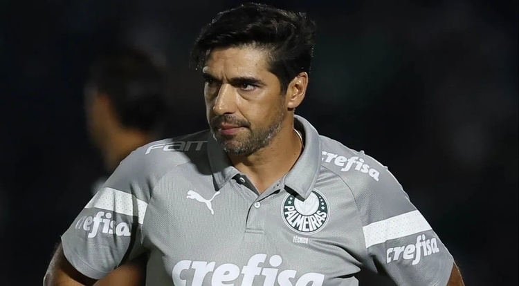Abel tem dilema e pode mudar estratégia para preservar temporada do Palmeiras