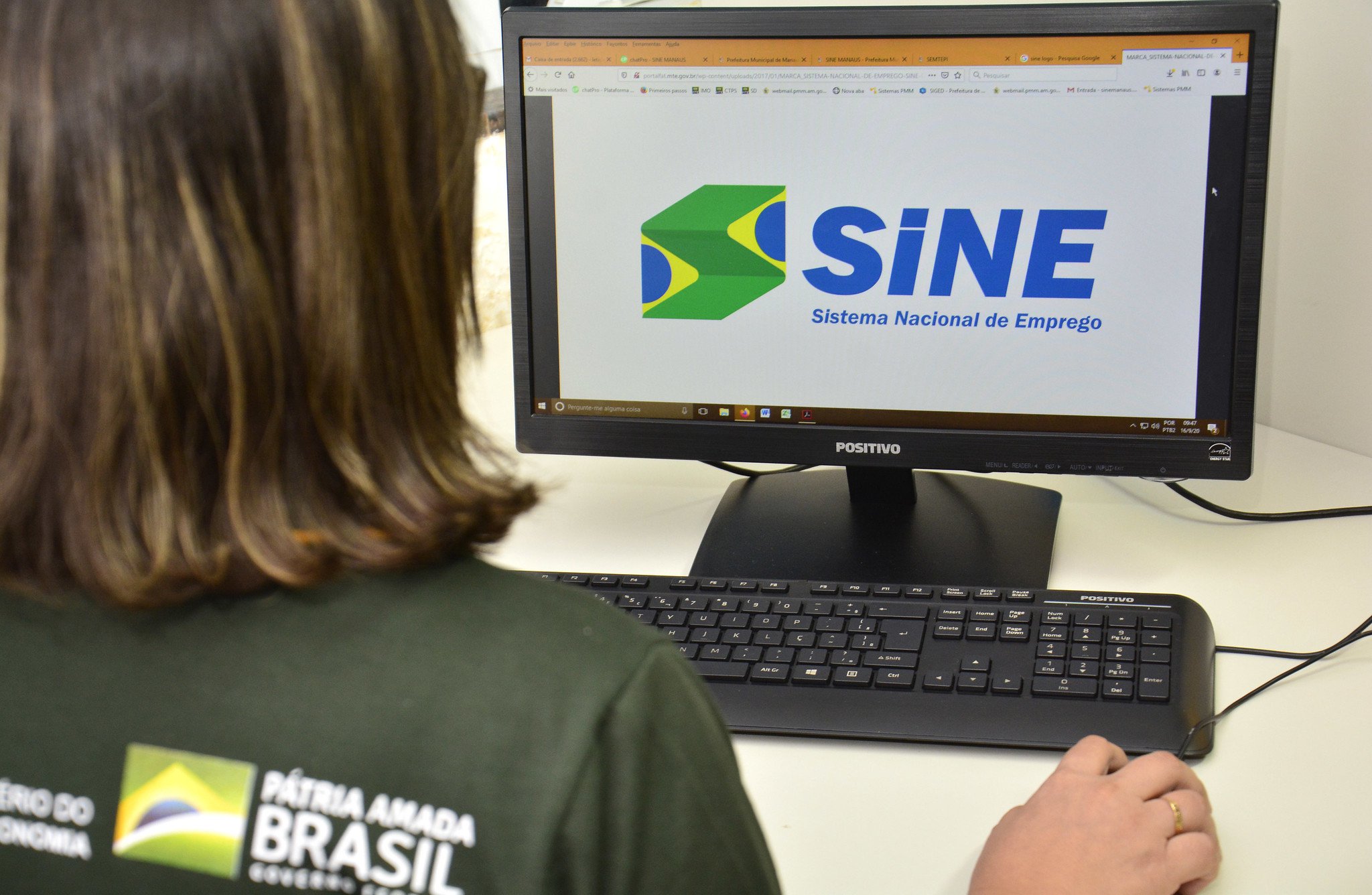 Sine Manaus divulga 250 vagas de emprego para esta terça-feira
