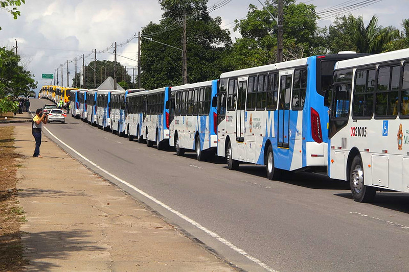 Frota ganha reforço de mil ônibus para evitar aglomerações em Manaus