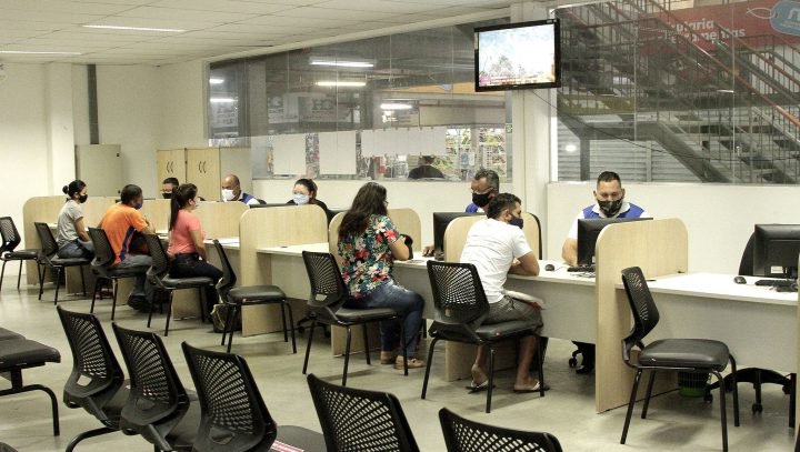 Vacinação contra covid será exigida para atendimento na secretaria do trabalho