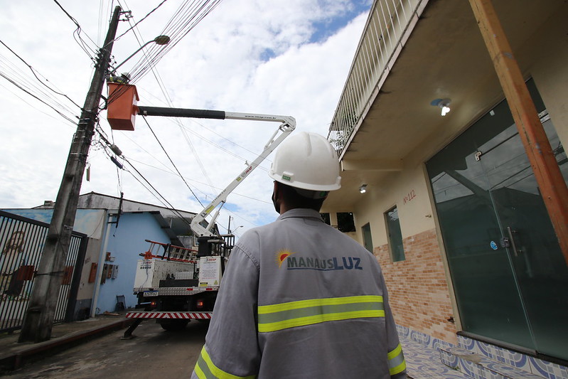 Mais de 25 mil pontos de iluminação a LED foram instalados em Manaus este ano