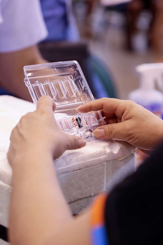 Quase 2 mil pessoas tomaram 3 doses de vacina contra Covid-19