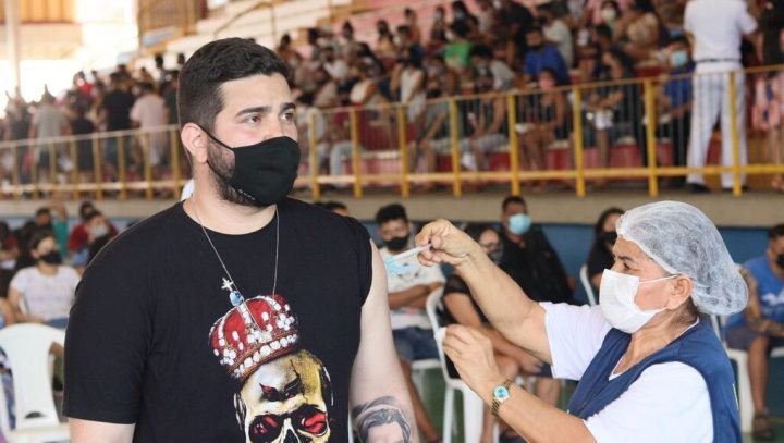 Manaus terá 22 pontos de vacinação contra Covid-19 neste sábado