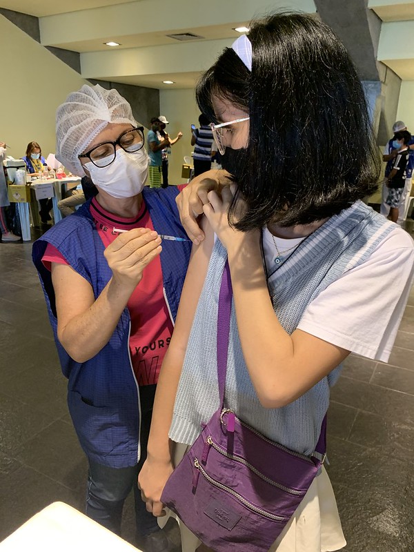 Manaus começa a aplicar dose de reforço contra a Covid em jovens de 12 a 17 anos nesta terça