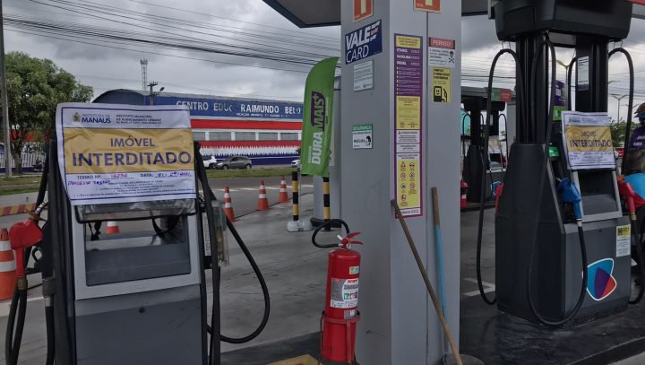 Postos de combustíveis irregulares são interditados após decisão judicial em Manaus