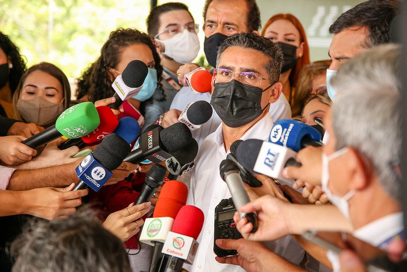 Saiba quem são os 8 novos secretários municipais nomeados em Manaus