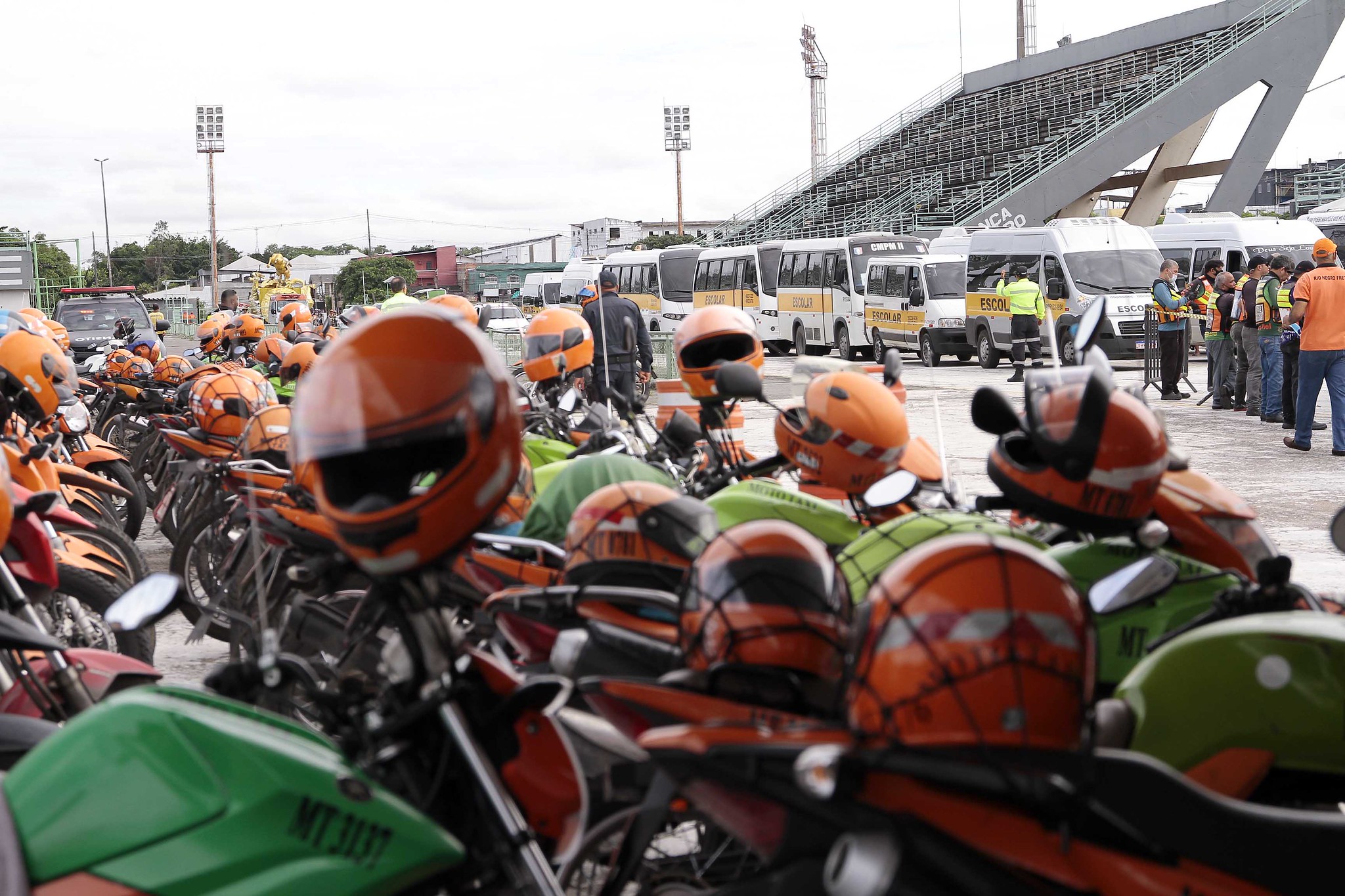 Inscrições para o programa 'Kit Pneus' podem ser feitas em 3 postos; Veja locais