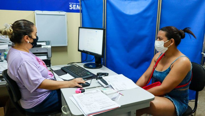 Vacinação e serviços de atenção básica serão retomados após feriado de Sexta-Feira Santa em Manaus