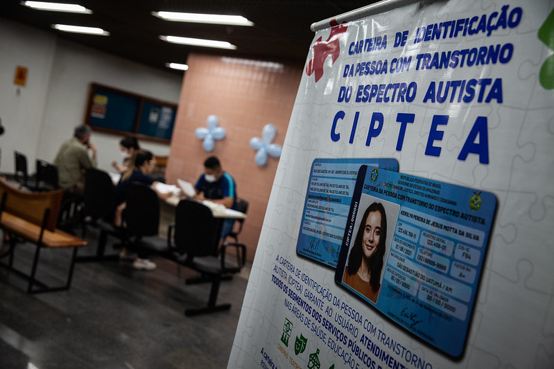 TJAM anuncia ação de cadastro para emissão de carteiras a pessoas com TEA ou PCDs