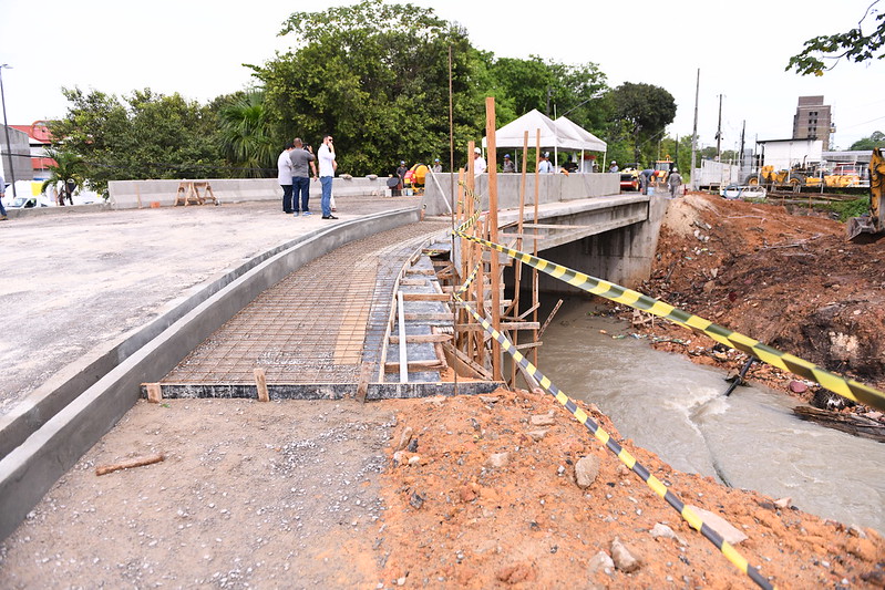 Ponte que liga bairro da Paz a Flores será entregue na próxima semana em Manaus