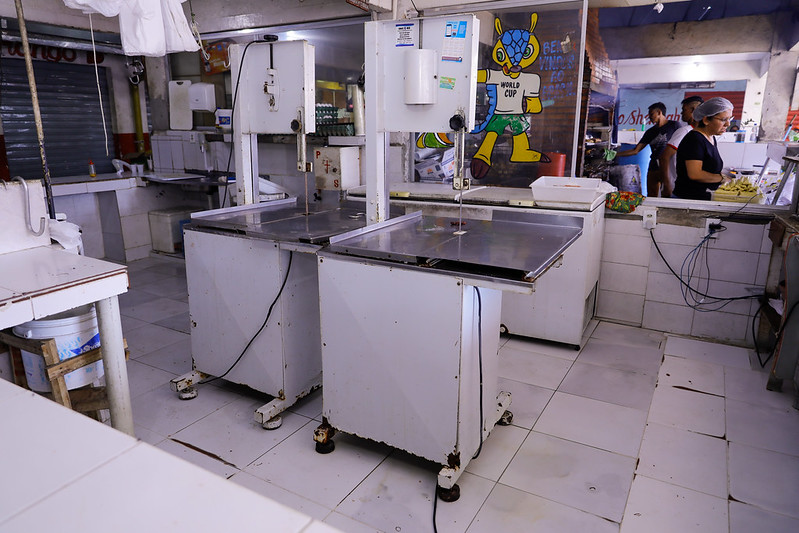 Feirantes vão receber equipamentos novos com reforma de feira em Manaus