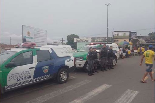 Turista canadense reage a assalto e bandido é preso no Centro de Manaus