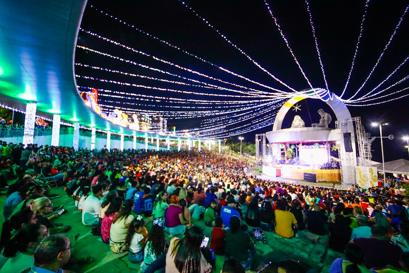 Ponta Negra recebe espetáculo 'Um Sonho de Natal' neste domingo