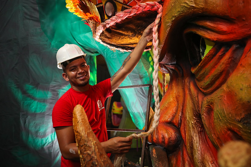 'Estamos trabalhando incansavelmente’, diz artista do Garantido em meio a polêmicas