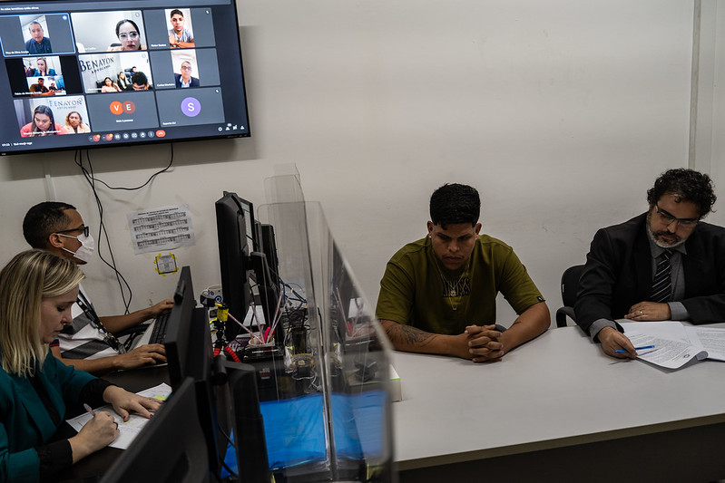 Justiça ouve testemunhas em audiência com influencers investigados por rifas ilegais