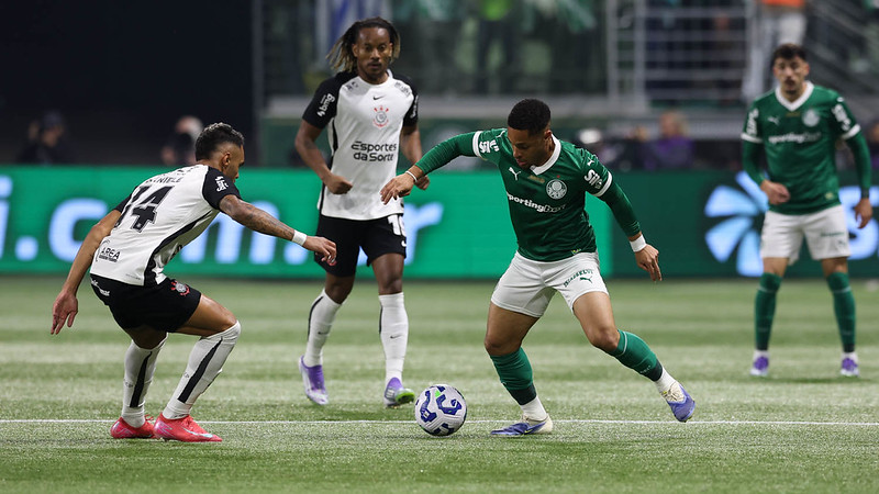 Corinthians aproveita expulsão, domina o Palmeiras e vai às quartas da Copa do Brasil