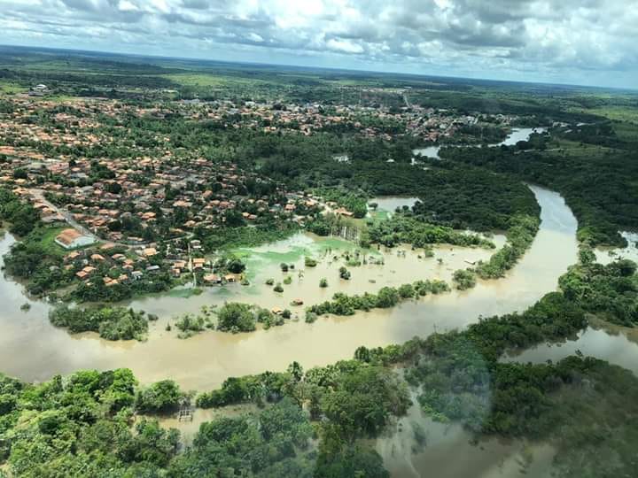 Tio tenta salvar sobrinho de afogamento e os dois desaparecem em rio