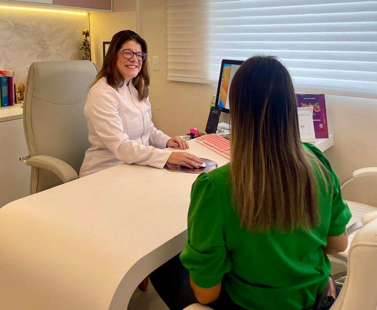 Reposição hormonal minimiza sintomas da menopausa que atinge 29 milhões de brasileiras