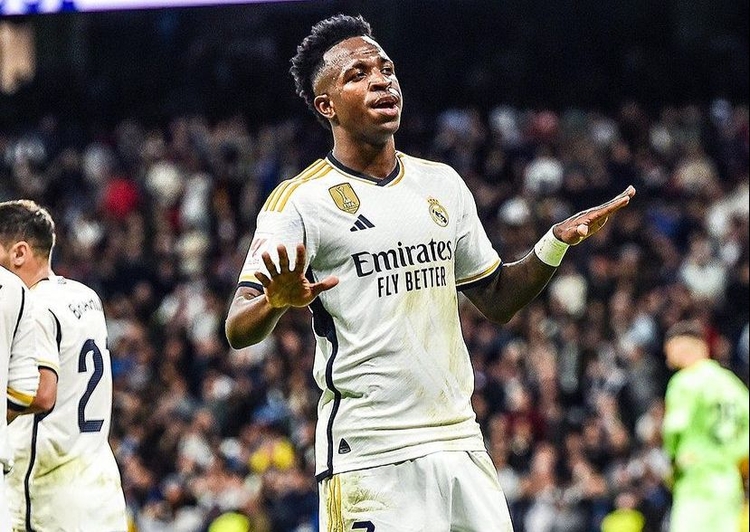 Vini Jr faz três gols em 38 minutos contra o Barça na Supercopa