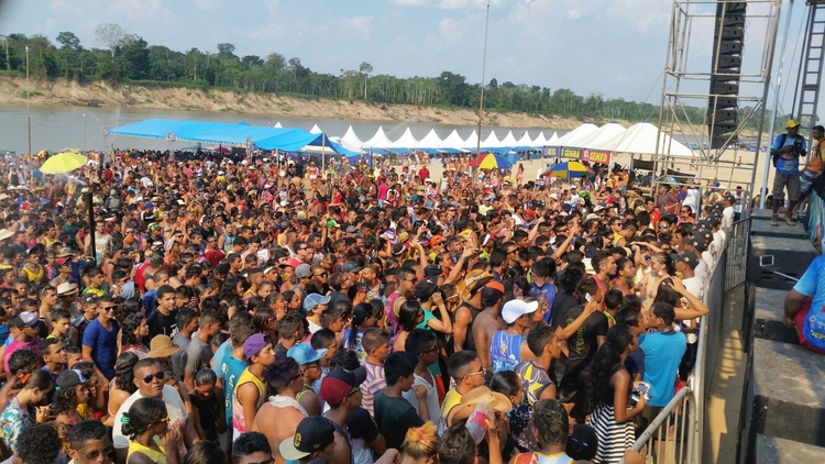 Grávida e outras duas pessoas são baleadas na Festa do Sol em Lábrea