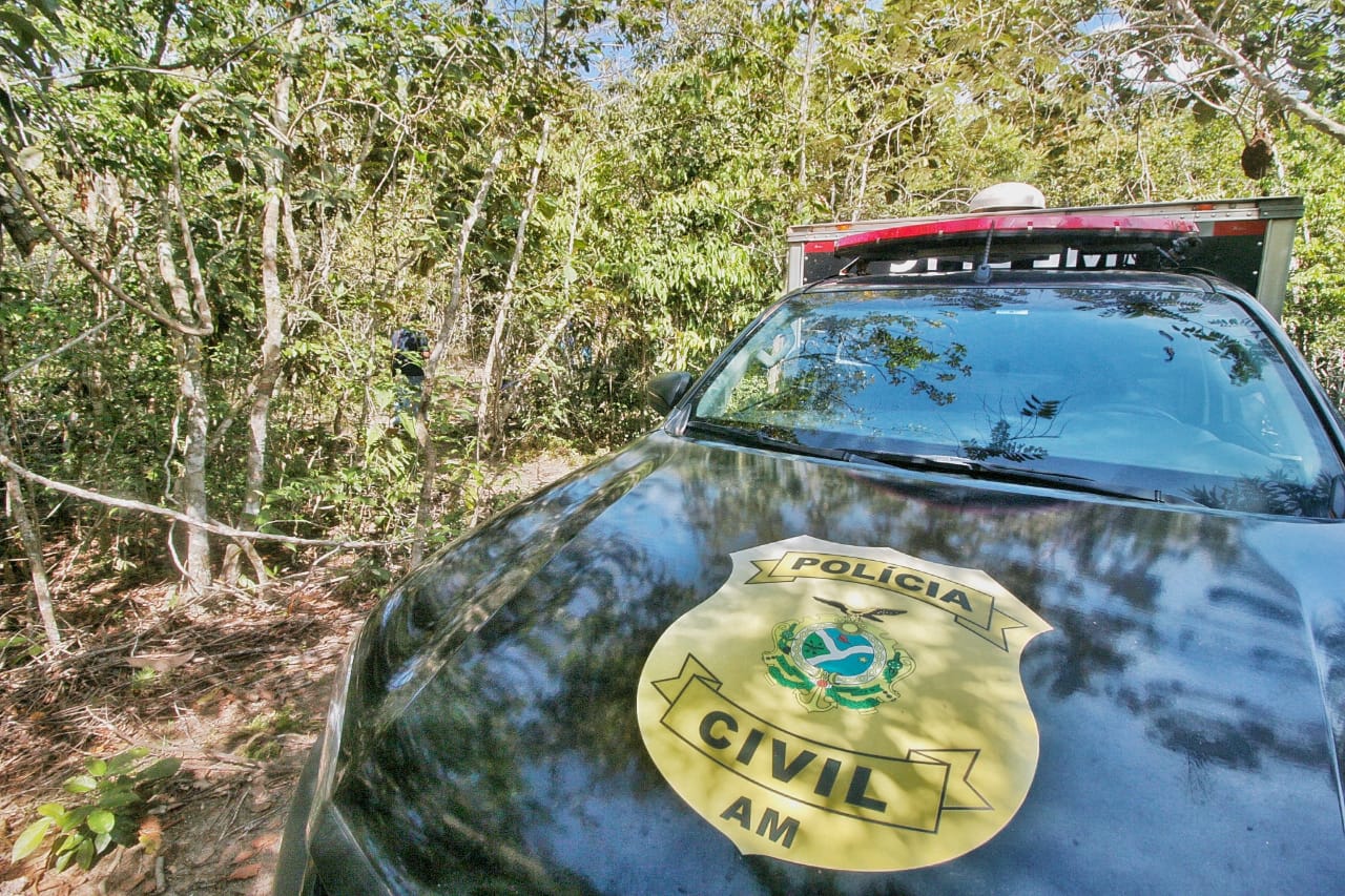 Homens encontram corpos carbonizados ao voltarem da 'bola' em Manaus