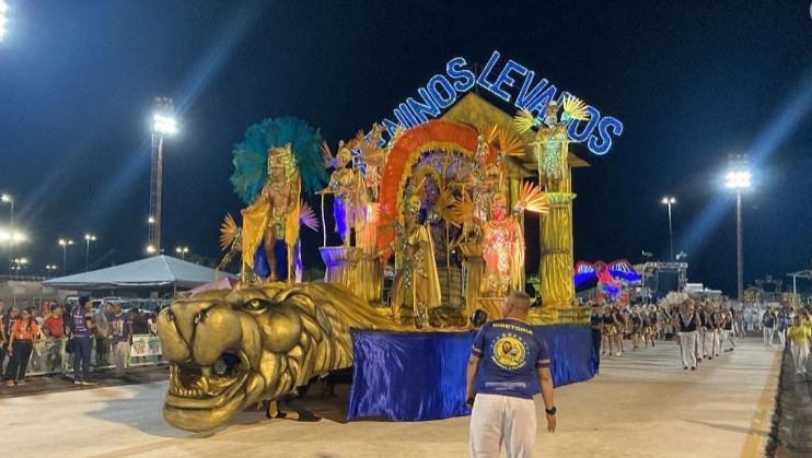 Escola de Samba Meninos Levados vence Grupo B do Carnaval de Manaus