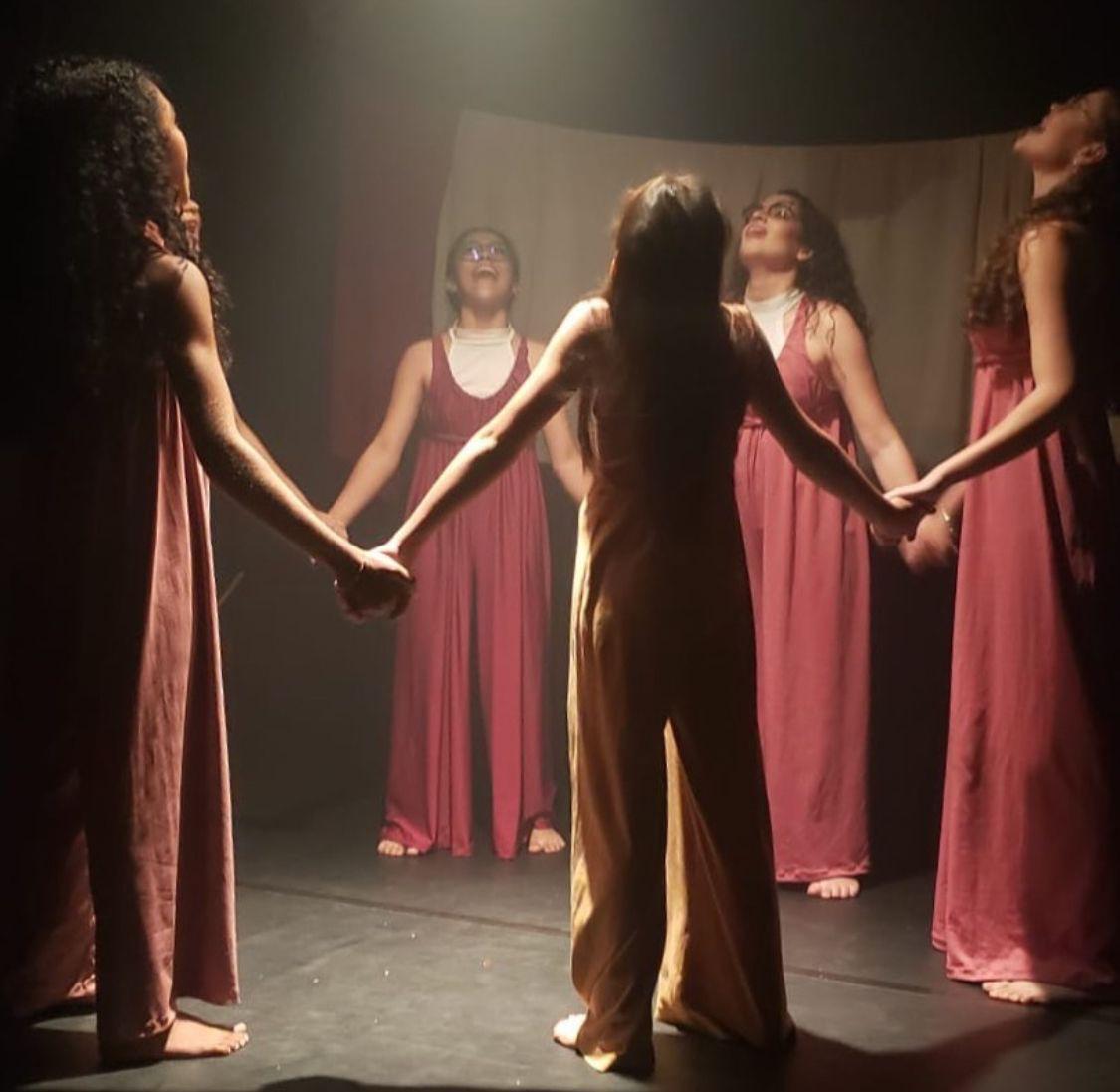 Espetáculo gratuito Diário das Marias – Juventude estreia neste sábado