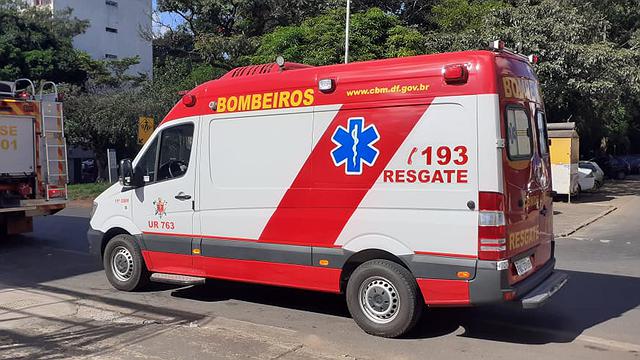 Homem fica ferido ao despencar em barranco durante roubo de fios em Manaus