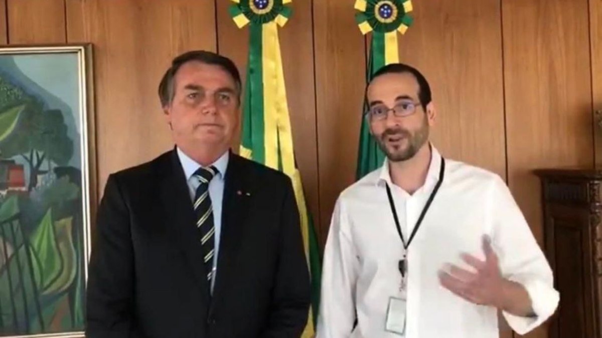 Assessores de Bolsonaro e Carlos Wizard são convocados para depor na CPI
