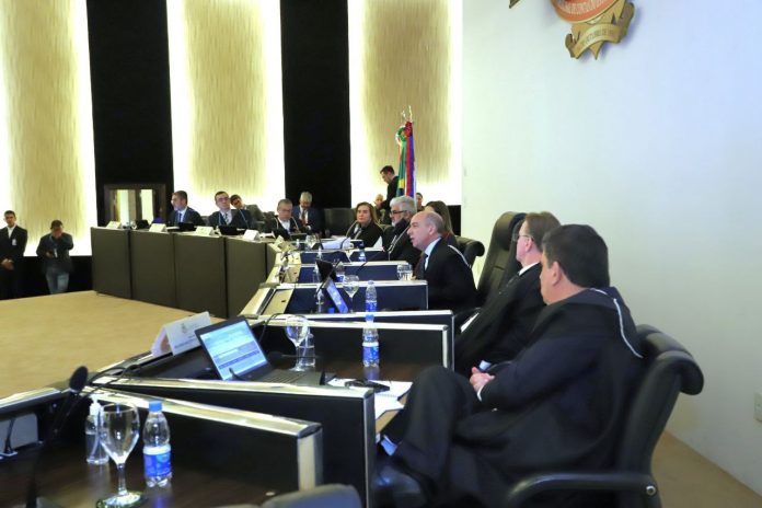Última sessão do ano do TCE-AM tem Câmara de Novo Airão com contas reprovadas
