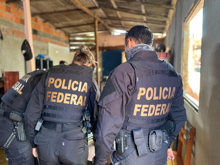 PF prende homem por produzir e fazer tutorial de pornografia infantil em Manaus