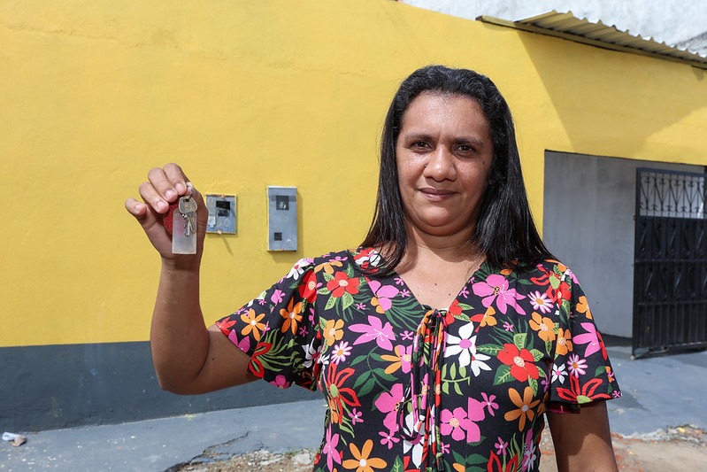 Casa Manauara: mais 15 moradias reformadas são entregues no Colônia Terra Nova