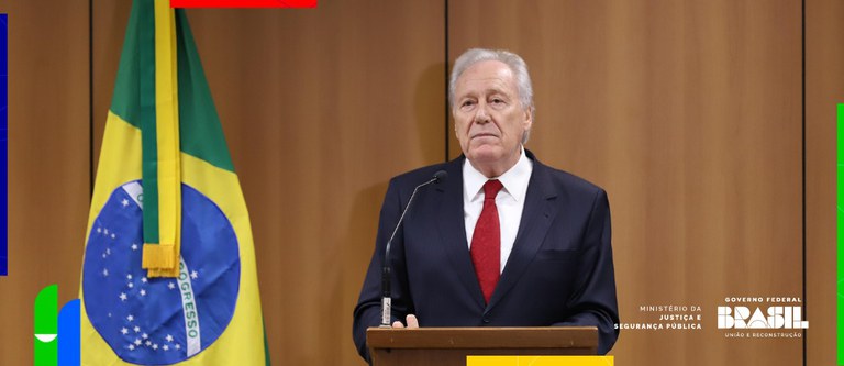 PF cumpre mandado contra homem que se passa por Ricardo Lewandowski no Instagram