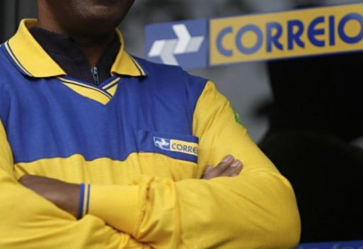 MPF quer carteiros e bancários fora do grupo prioritário de vacinação