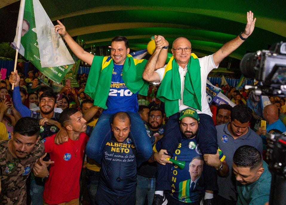 Lançamento de candidatura do time Bolsonaro reúne mais de 5 mil pessoas no Amazonas