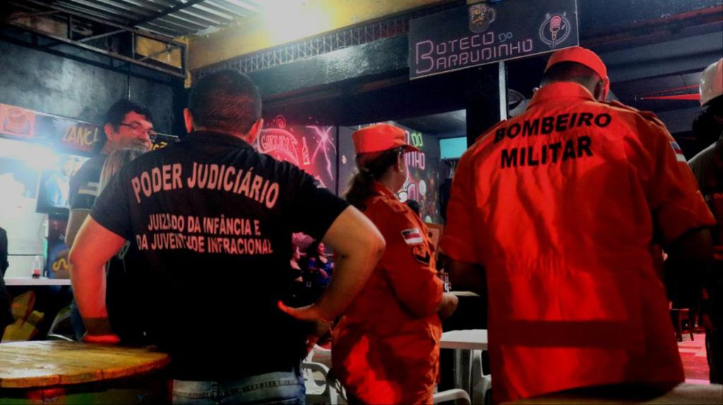 Dez estabelecimentos são autuados durante fiscalizações no fim de semana em Manaus