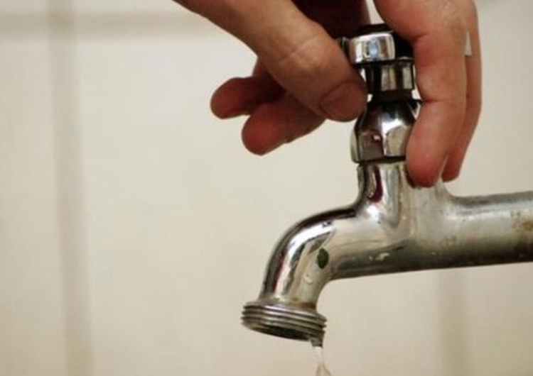 Bairros de Manaus ficam sem água neste domingo