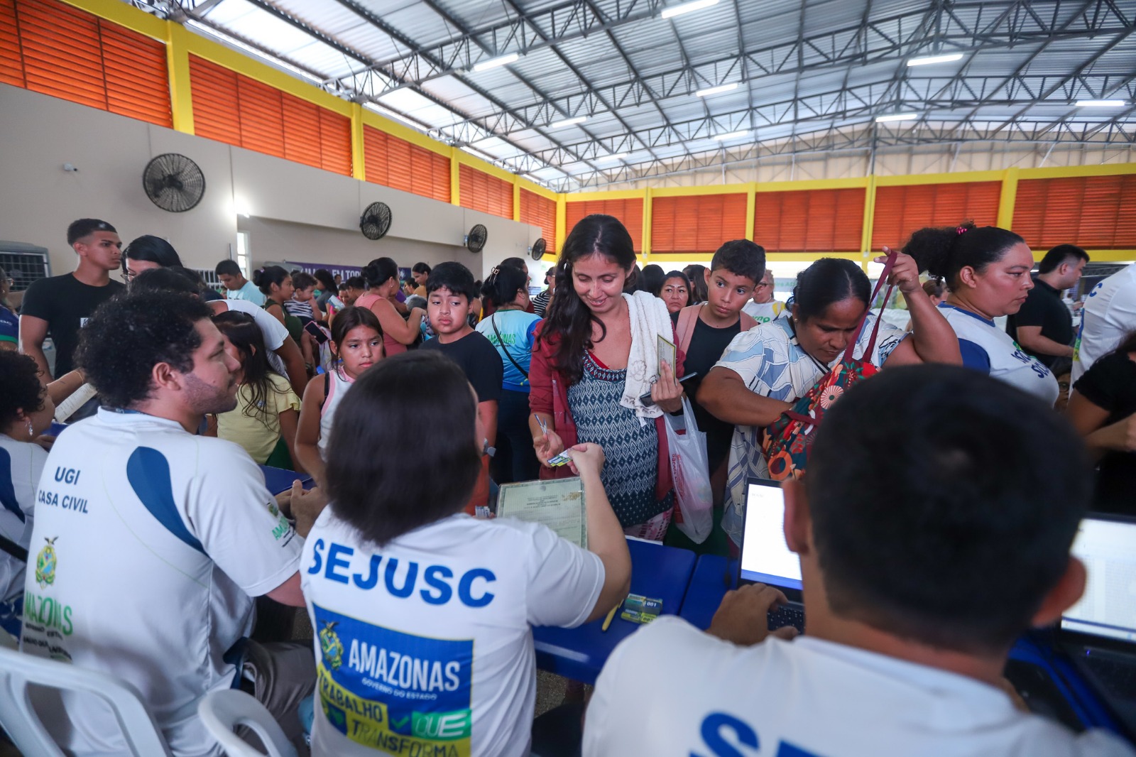 Governo Presente registra mais de 7,8 mil atendimentos gratuitos no Lago Azul