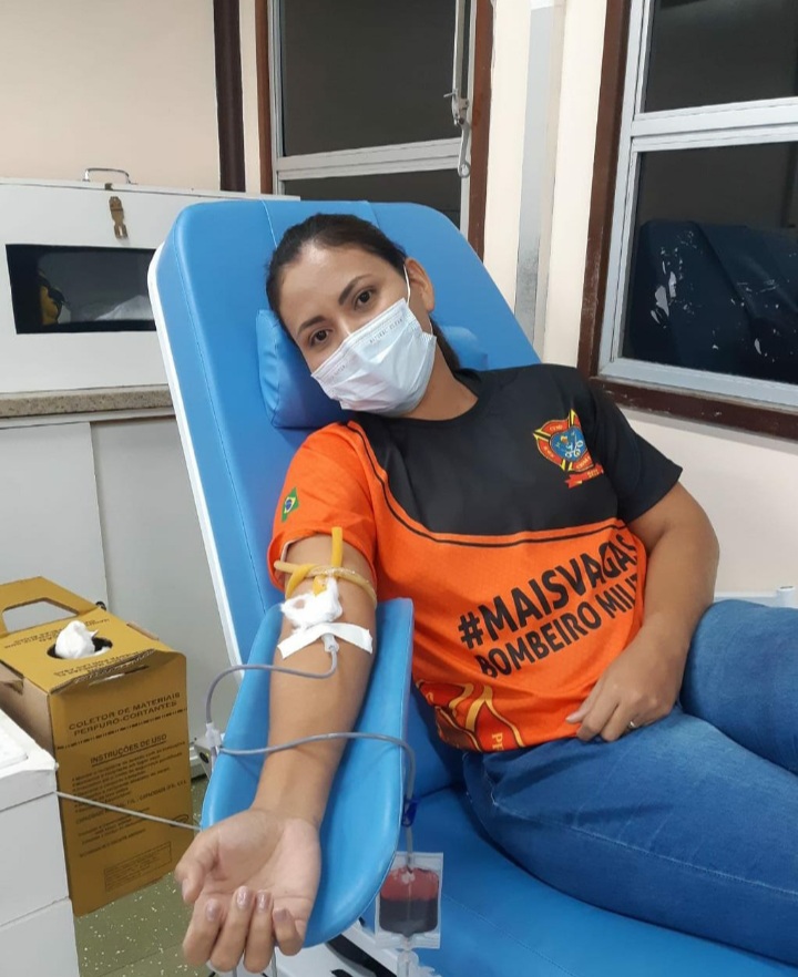 Aprovados em concurso dos bombeiros doam sangue e alertam para baixo estoque do Hemoam
