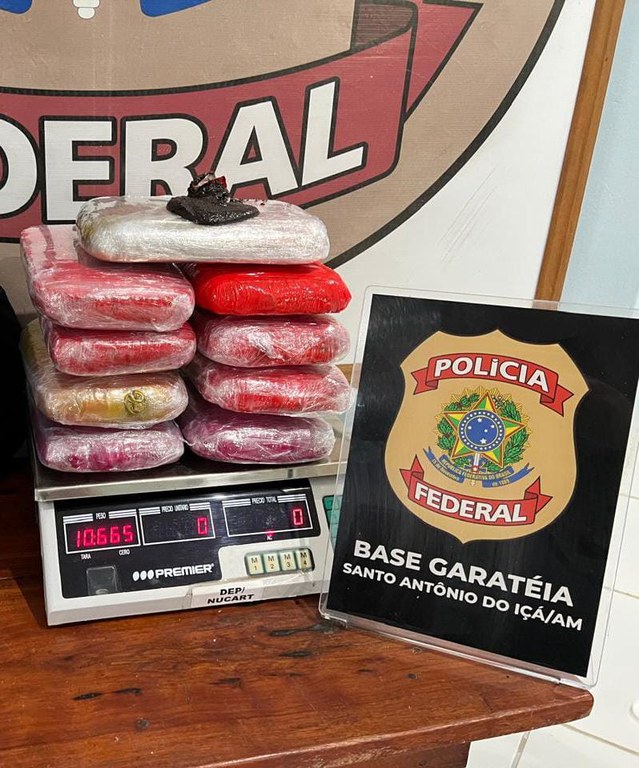 Passageira de barco é presa com 11 kg de drogas em Santo Antônio do Içá