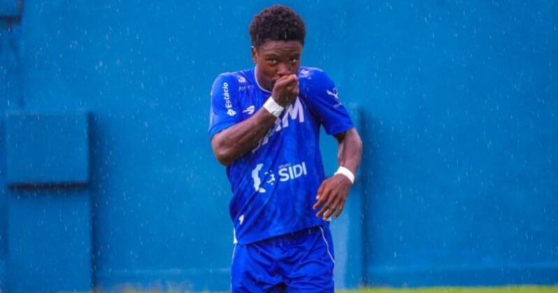 Em fase artilheira no São Raimundo, Kamdem mira título para coroar temporada