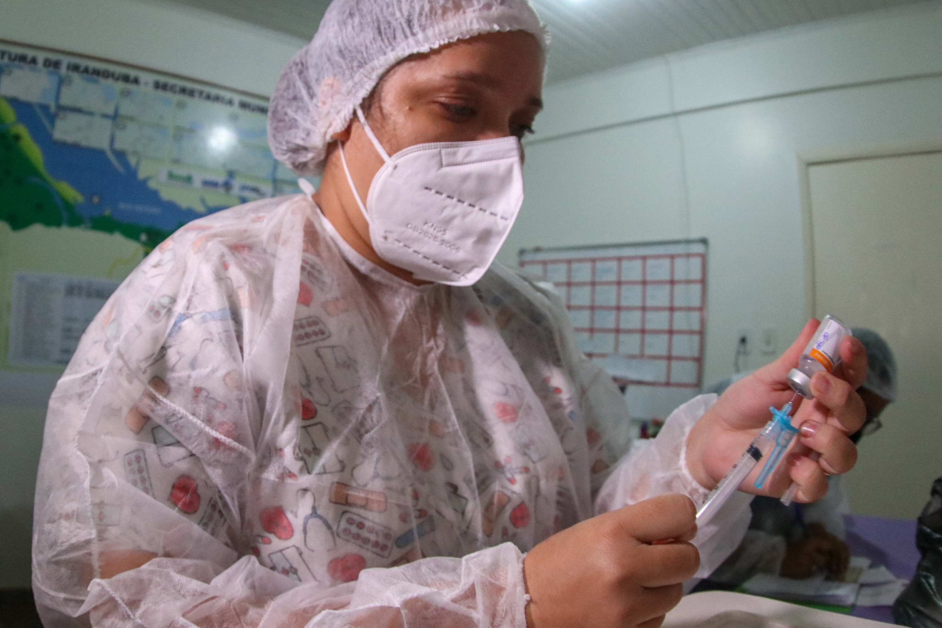 Iranduba recebe visita técnica para ampliar vacinação contra Covid-19