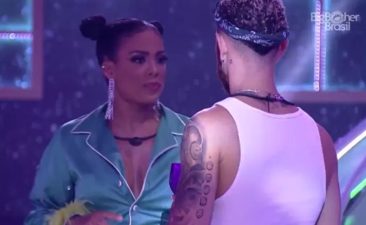 Marvvila revela que Ludmilla a incentivou a não desistir de carreira