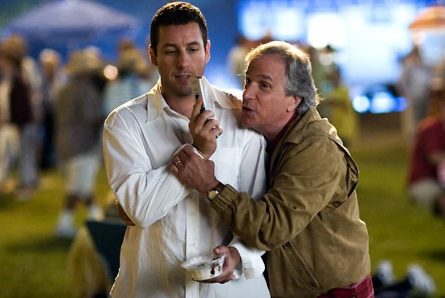 Ator diz que recebeu biscoito como pagamento para estrear em filmes de Adam Sandler