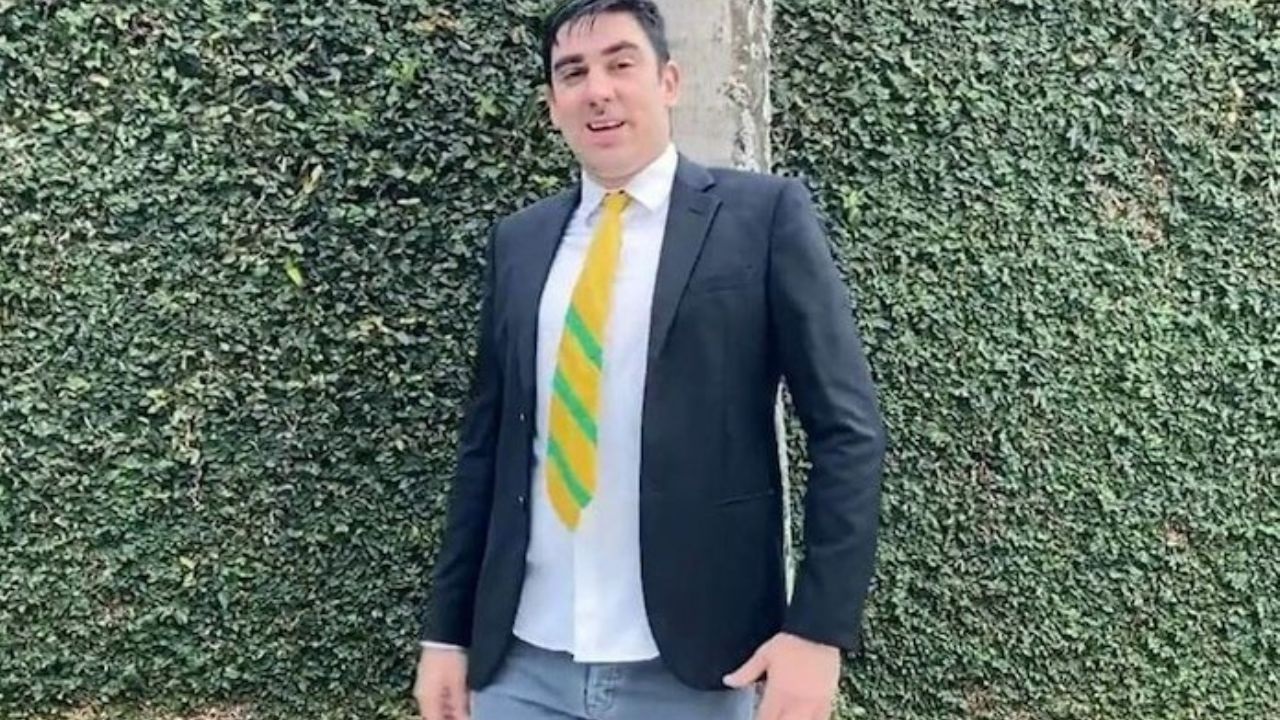 Marcelo Adnet incorpora Bolsonaro em nova paródia: ‘Já xinguei mulheres de todas as coisas’
