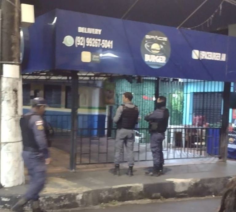 Chapeiro é morto com 15 tiros enquanto trabalhava em lanchonete em Manaus