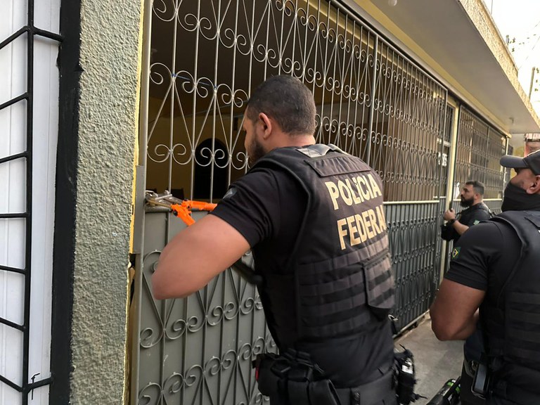 PF prende homem suspeito de fraudar benefícios do INSS em Manaus